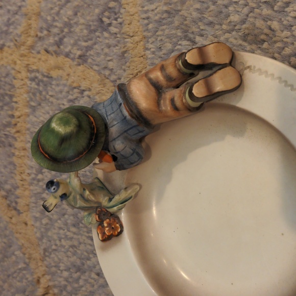 Goebel Hummel Boy and Bird Ashtray #166 TMK2 - Picture 5 of 9